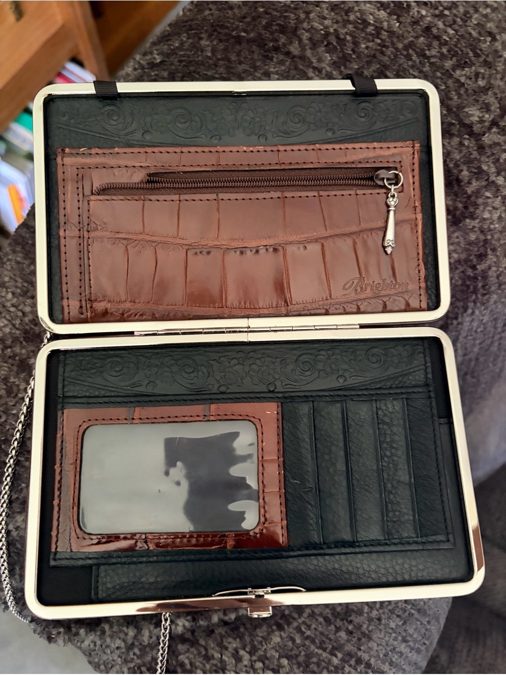 Brighton Woven Crossbody Wallet Bag - Picture 4 of 7